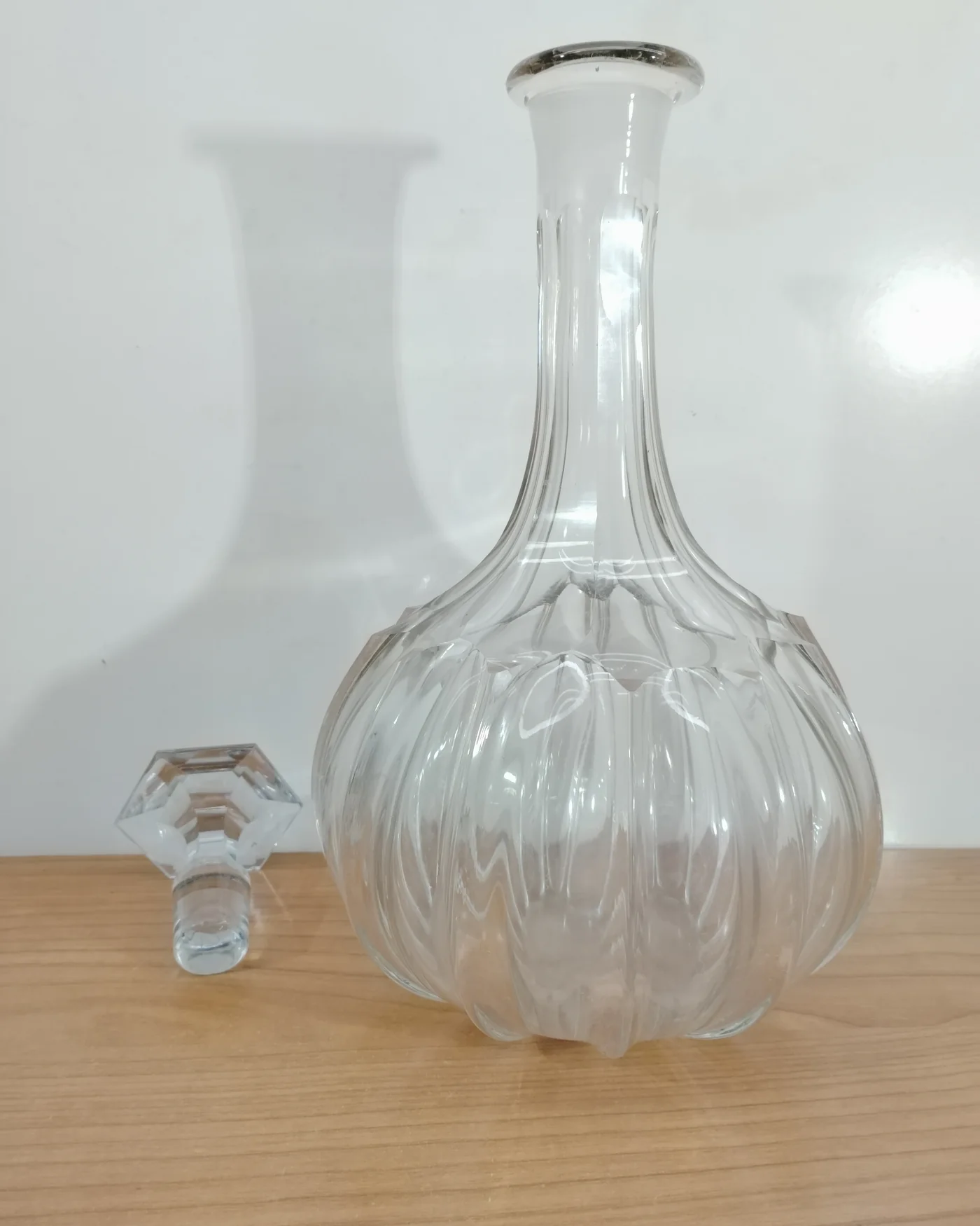 Licorera victoriana de cristal tallado - imagen 5