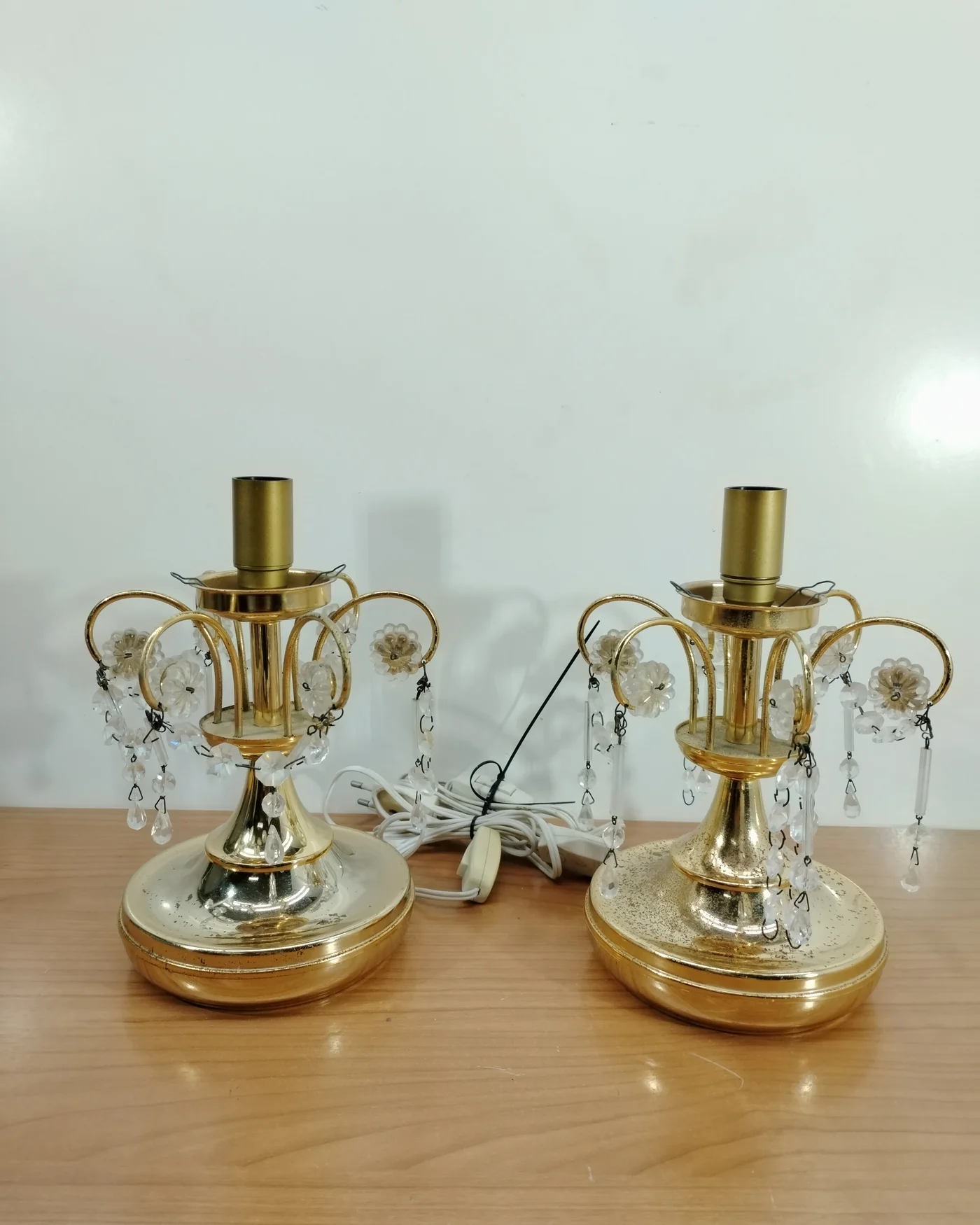 Pareja de lámparas de sobremesa vintage con cristal - imagen 1