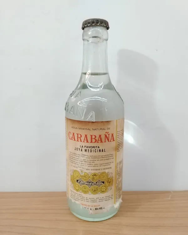 Antigua Botella de Agua de Carabaña