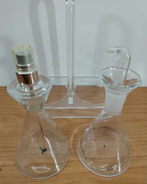 Juego de aceitera y vinagrera vintage con soporte de acrílico - miniatura 3