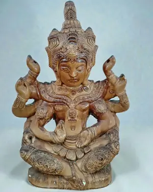 Escultura balinesa de escayola - miniatura 1