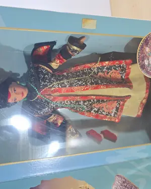 BaRBIE COLEECION CHINE IMPERATRICE - miniatura 2