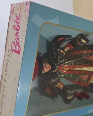 BaRBIE COLEECION CHINE IMPERATRICE - miniatura 4