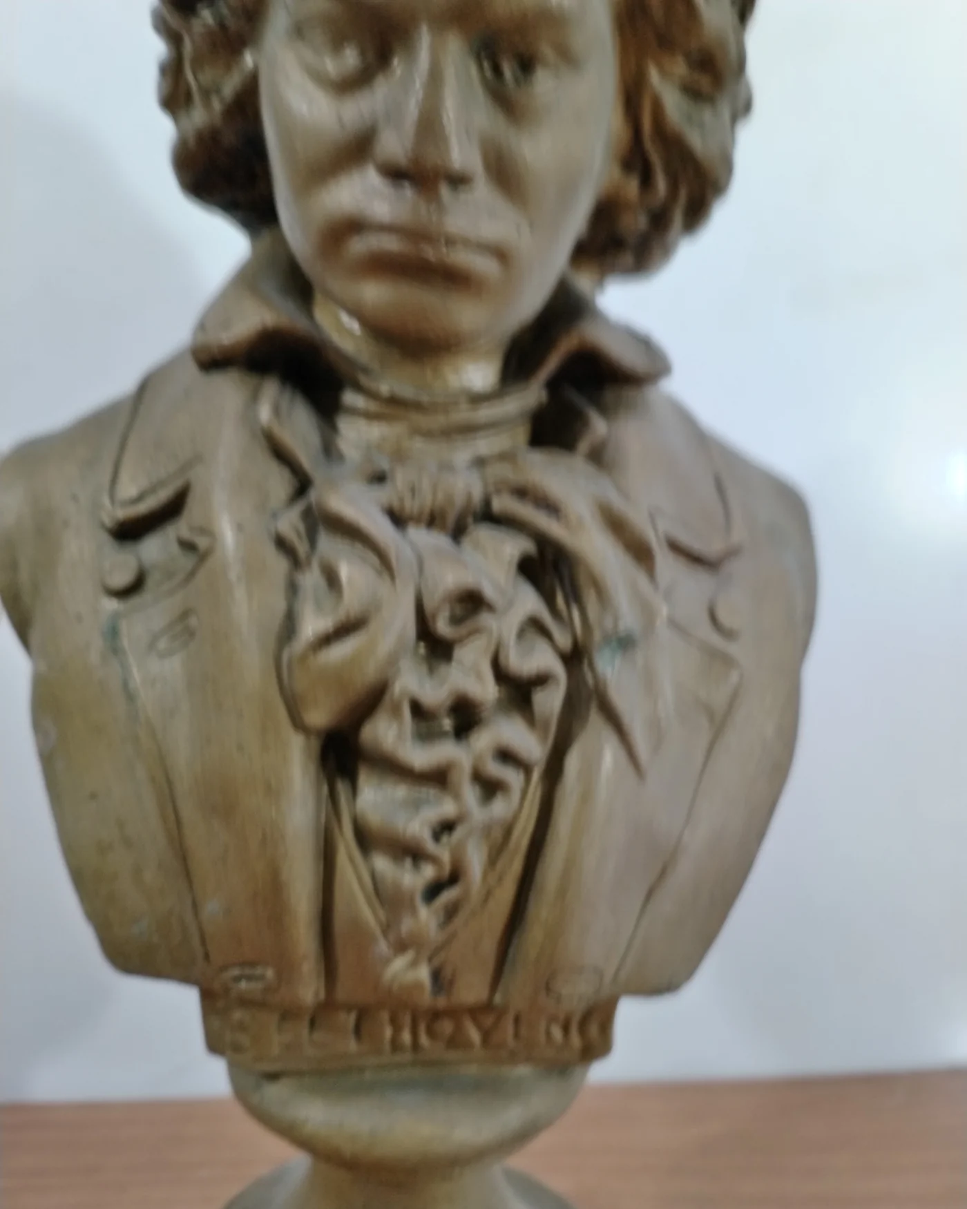 Busto de Beethoven en escayola - imagen 2