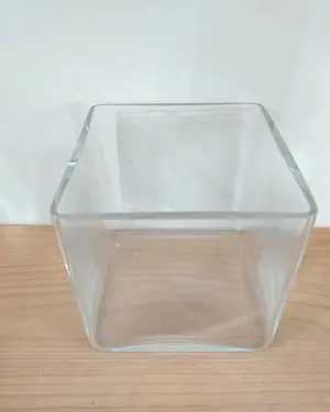Florero cuadrado de cristal - miniatura 1