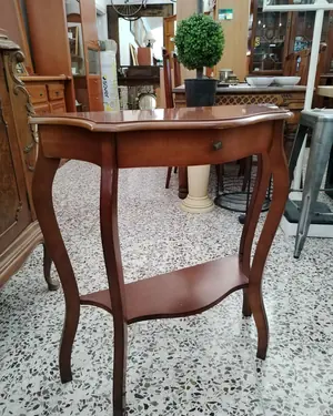Mesa auxiliar de entrada estilo clásico con cajón y repisa inferior - miniatura 2