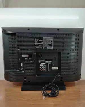 Televisor LCD Panasonic Viera TX-26LED8F - miniatura 3