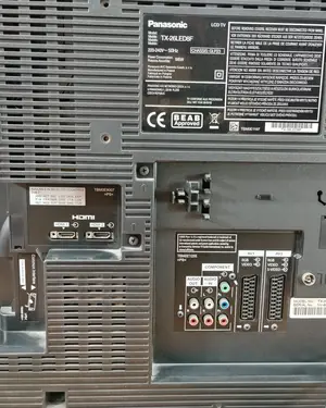 Televisor LCD Panasonic Viera TX-26LED8F - miniatura 4