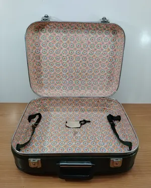 Maleta vintage verde con forro interior estampado - miniatura 4
