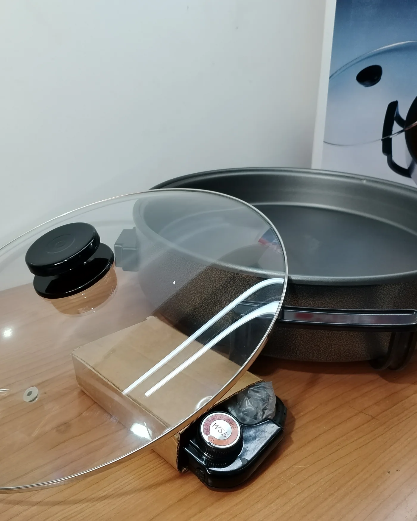 Sartén eléctrica multifunción WSB con tapa de cristal - imagen 3