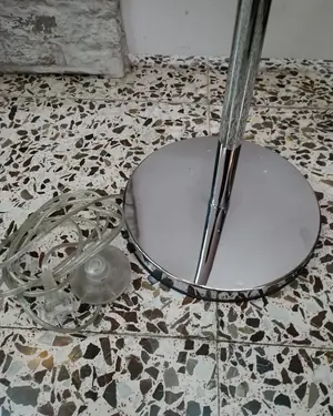 Lámpara de pie vintage con pantalla beige y detalles en cristal - miniatura 4