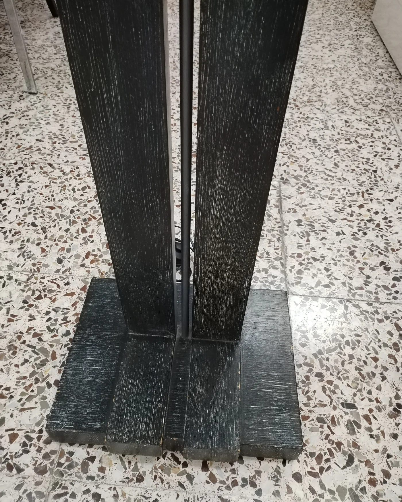Lámpara de pie vintage de madera con pantalla cilíndrica - imagen 5