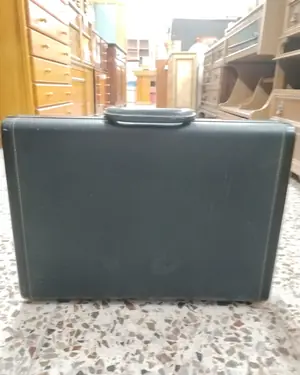 Maletín de negocios vintage negro - miniatura 2