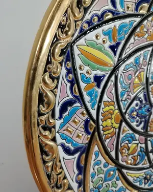 Plato decorativo de cerámica pintado a mano por Artecer-Sevilla - miniatura 2