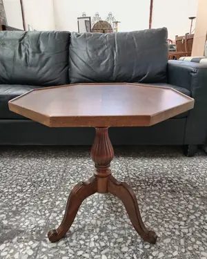 Mesa auxiliar octagonal de madera maciza - miniatura 1