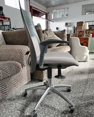 Silla de oficina ergonomica - miniatura 2