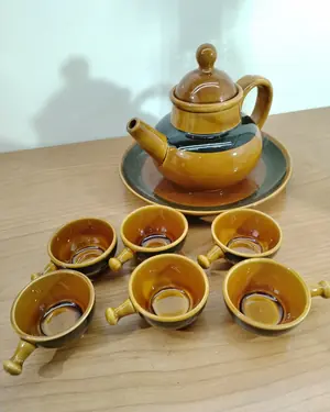 Juego de tetera y 6 tazas de cerámica - miniatura 1