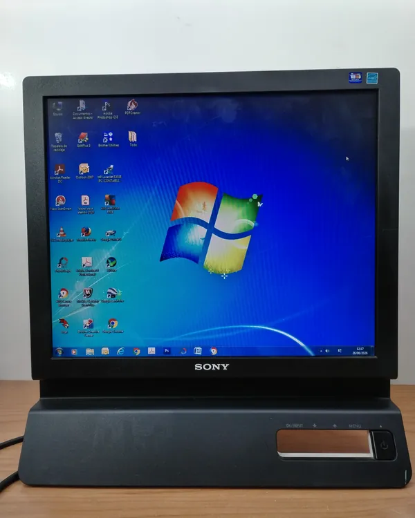 Monitor Sony 17 pulgadas modelo sdm-e76d