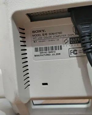 Monitor Sony 17 pulgadas modelo sdm-e76d - miniatura 4