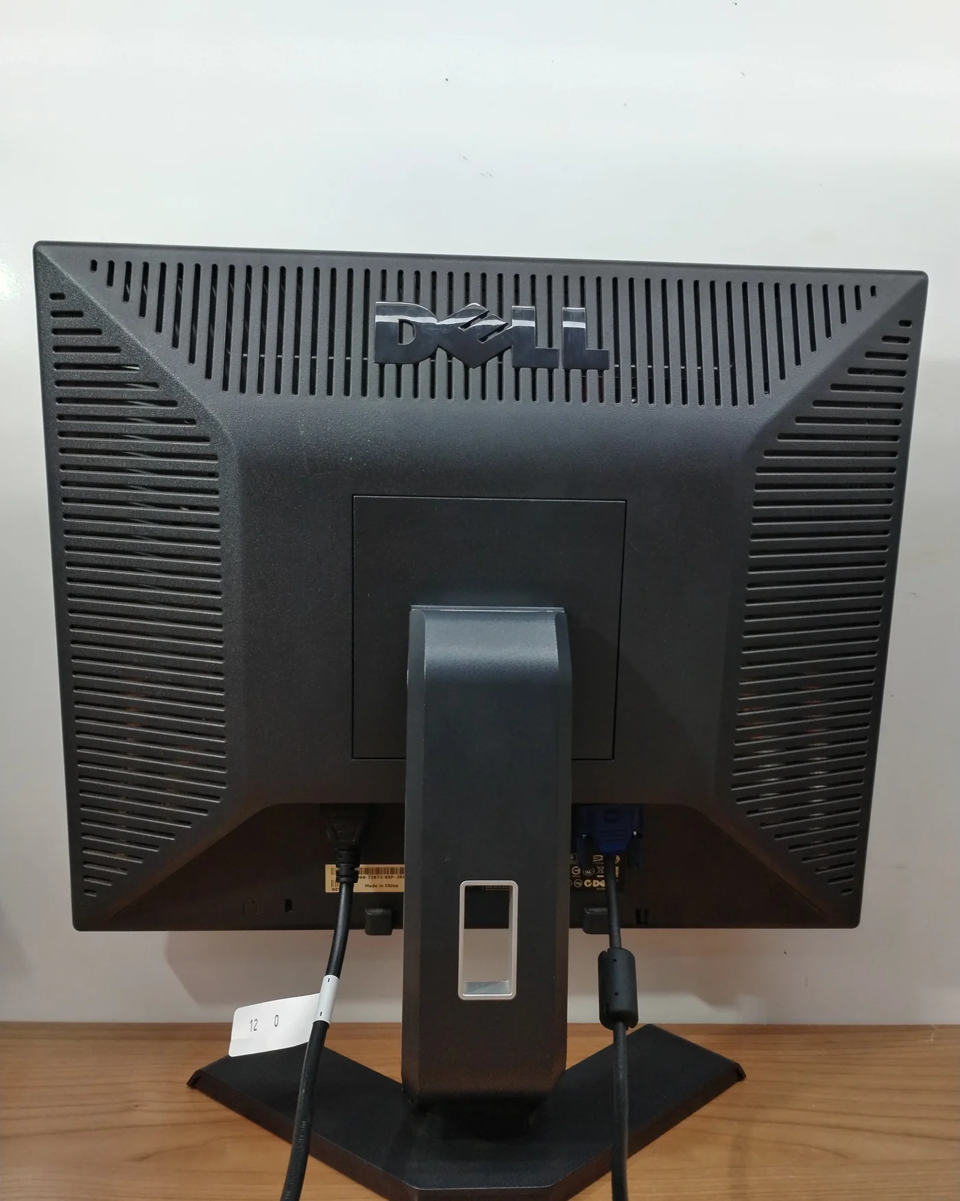 Monitor Dell 19 pulgadas - imagen 3