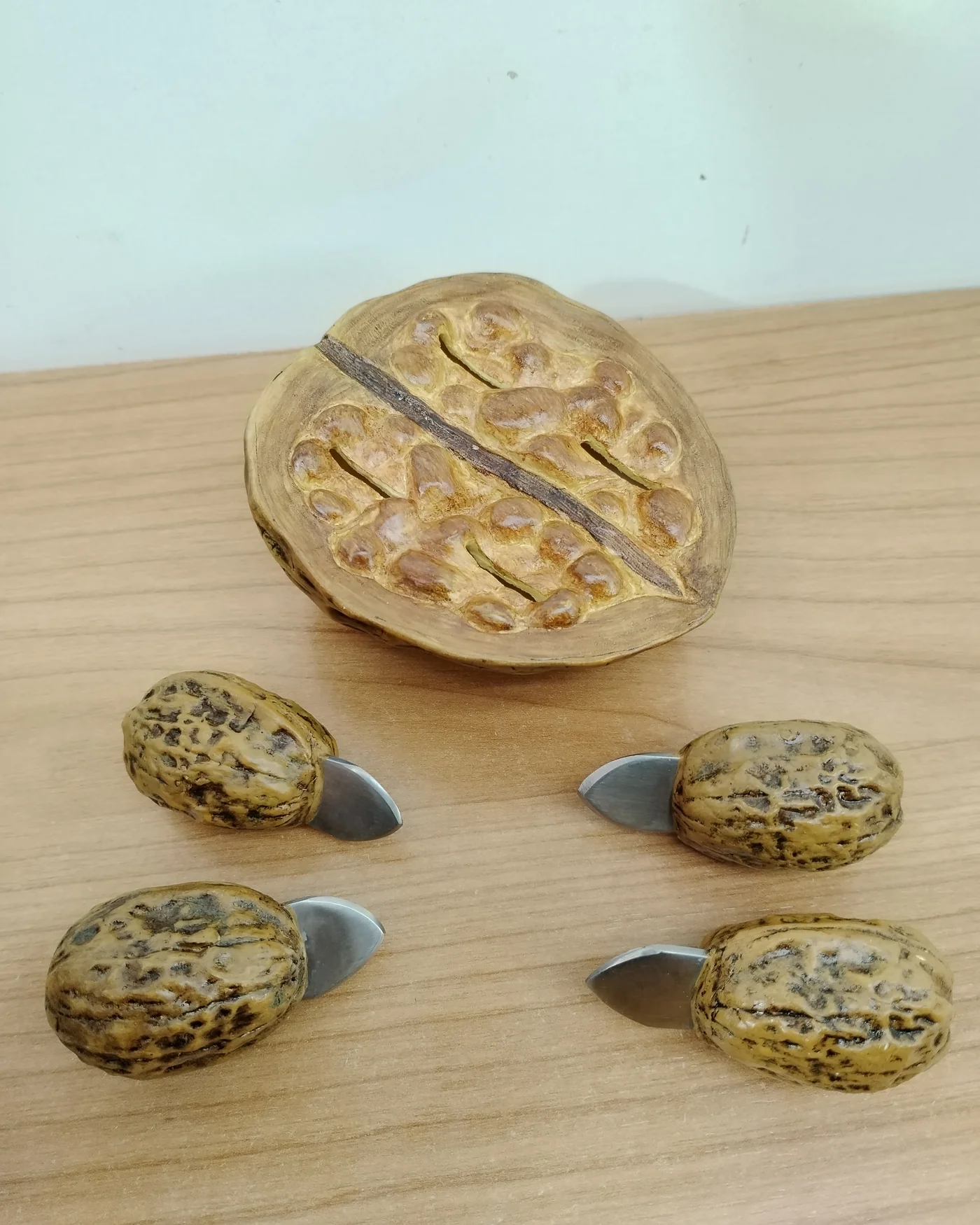 Set de cascanueces en forma de nuez - imagen 3