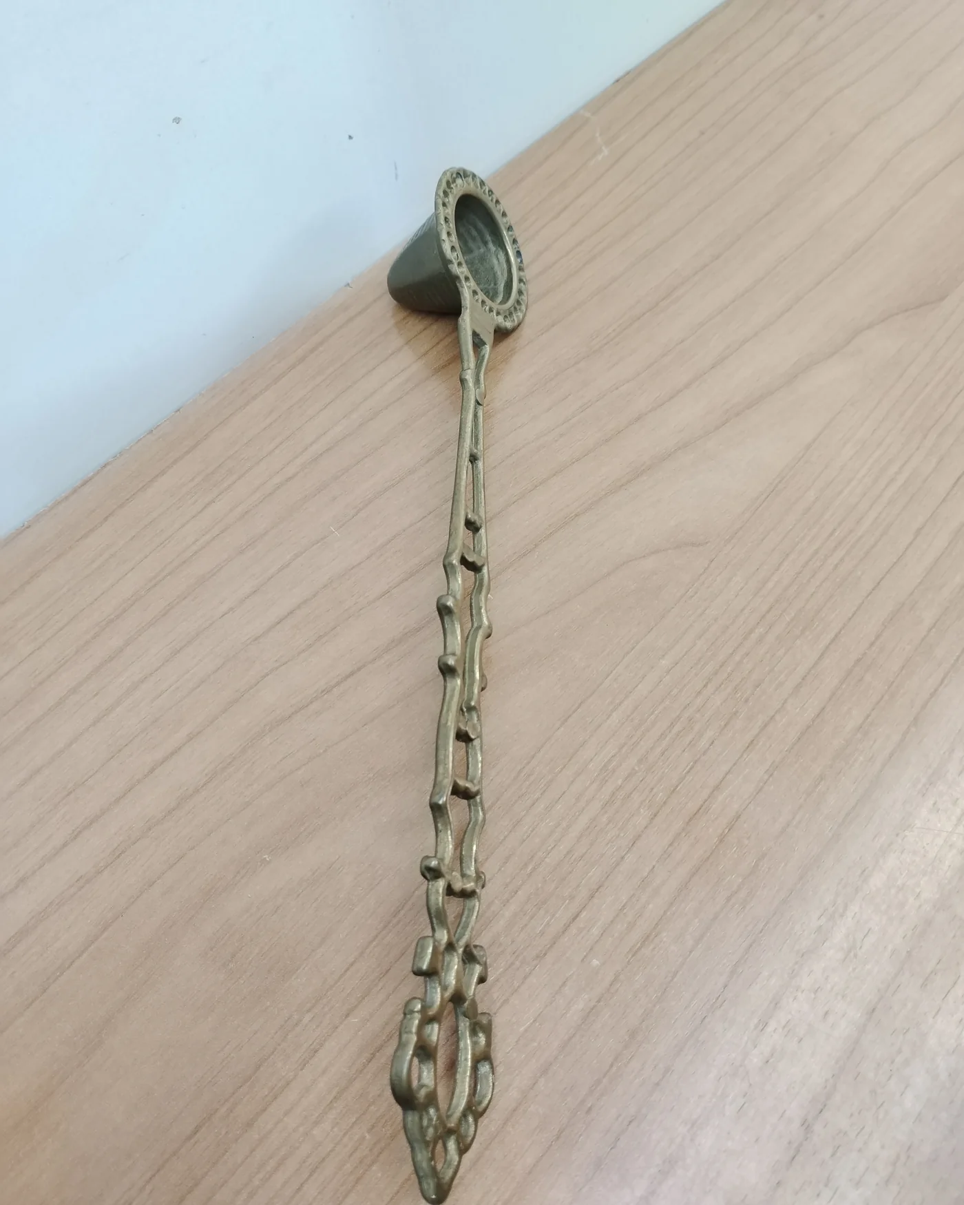APAGAVELAS DE BRONCE - imagen 2