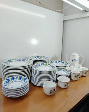 Set de platos de porcelana Quadrifoglio - miniatura 1