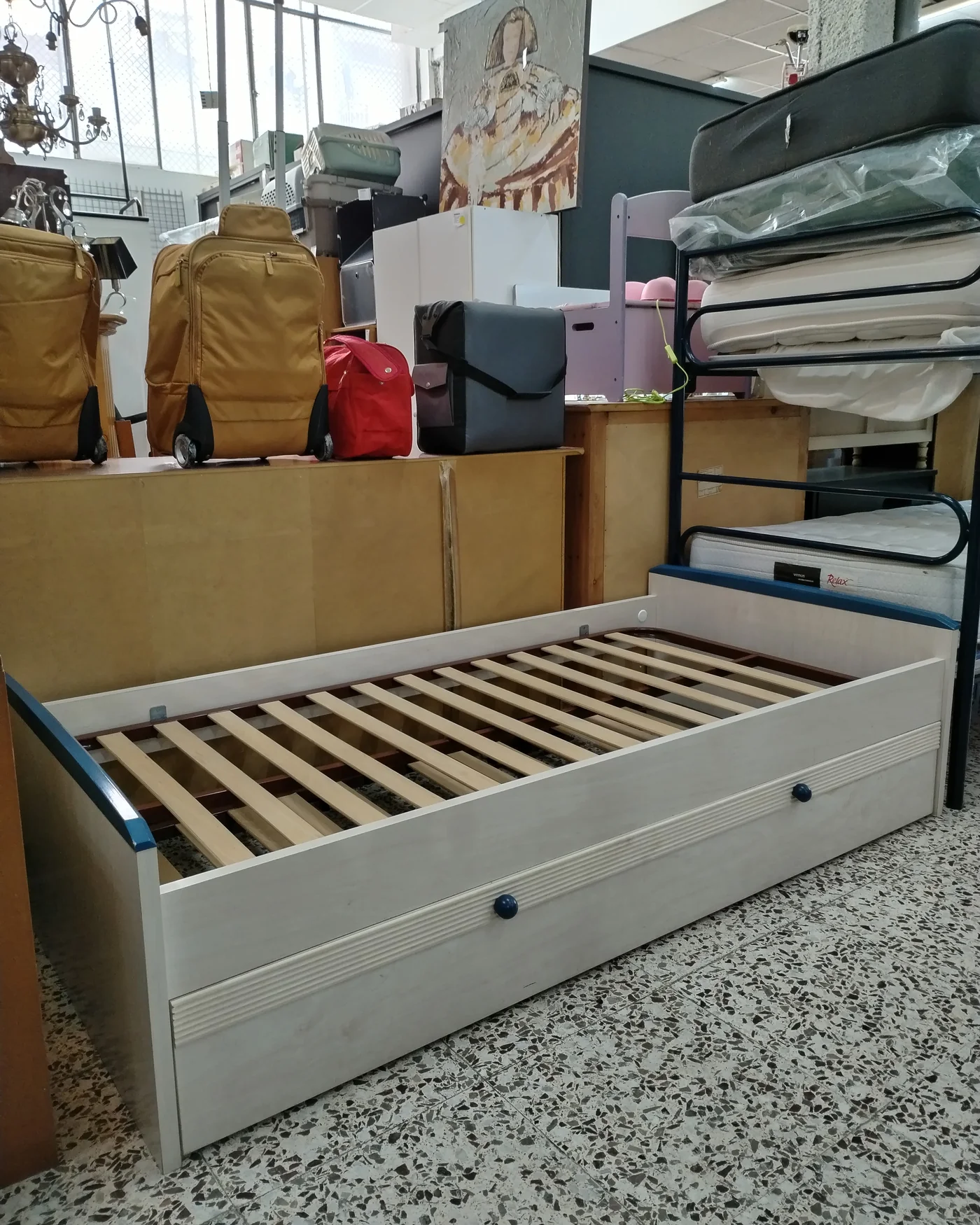 Cama compacta juvenil con cama nido - imagen 2