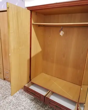 Armario de madera estilo clásico - miniatura 5