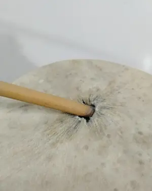 Zambomba de cerámica tradicional con parche de piel - miniatura 4