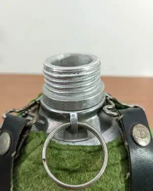 ANTIGUA cANTIMPLORA ALUMINIO VERDE - miniatura 4