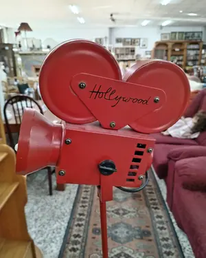 Lámpara de pie estilo foco de cine Hollywood - miniatura 2