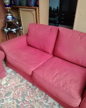 Conjunto de sofás tapizados en rojo - miniatura 3