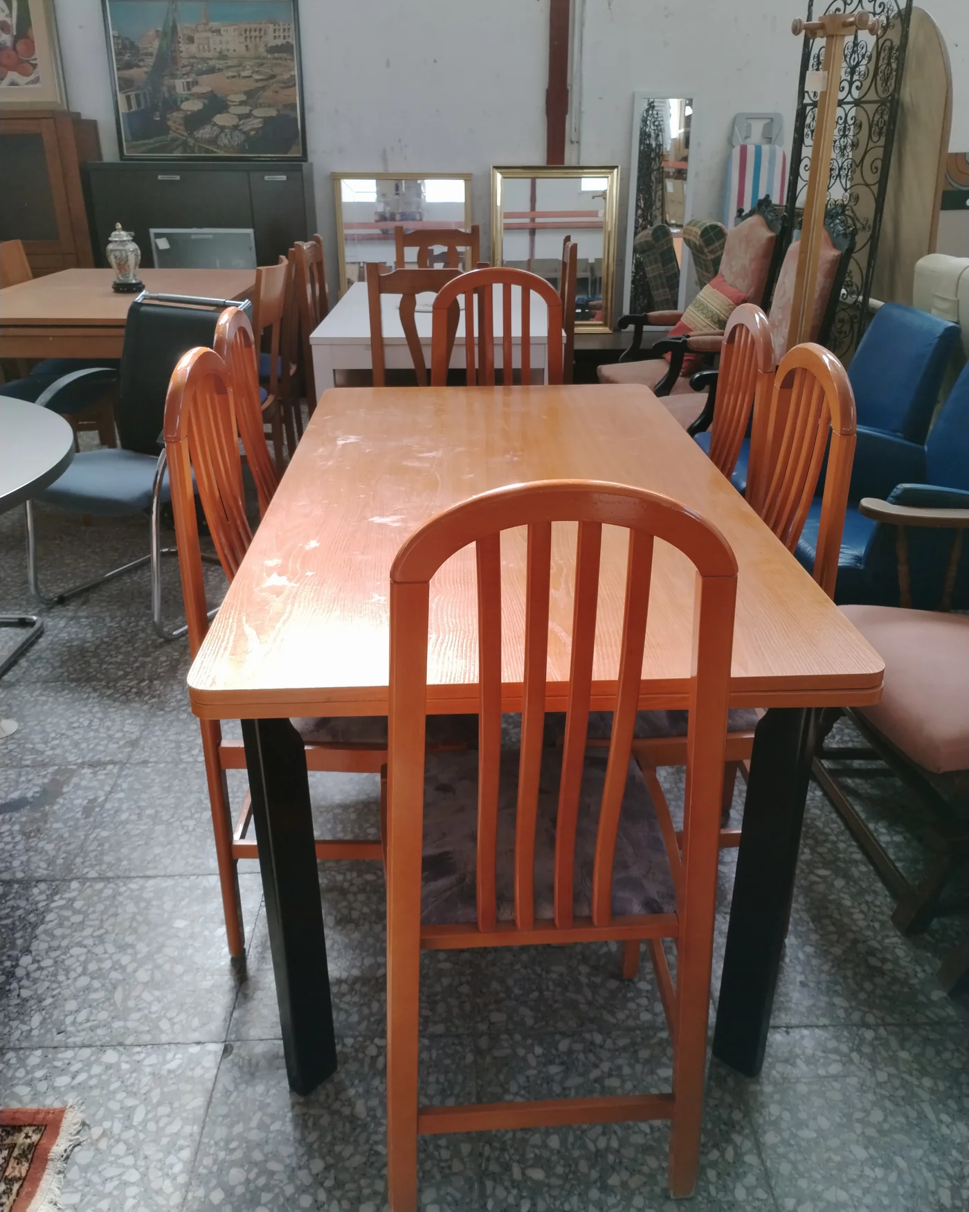 Mesa Extensible con 6 Sillas - imagen 2