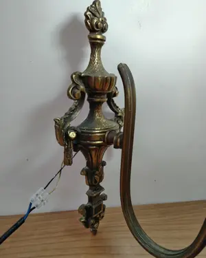 Aplique de pared vintage de latón con pantalla de vidrio soplado - miniatura 4