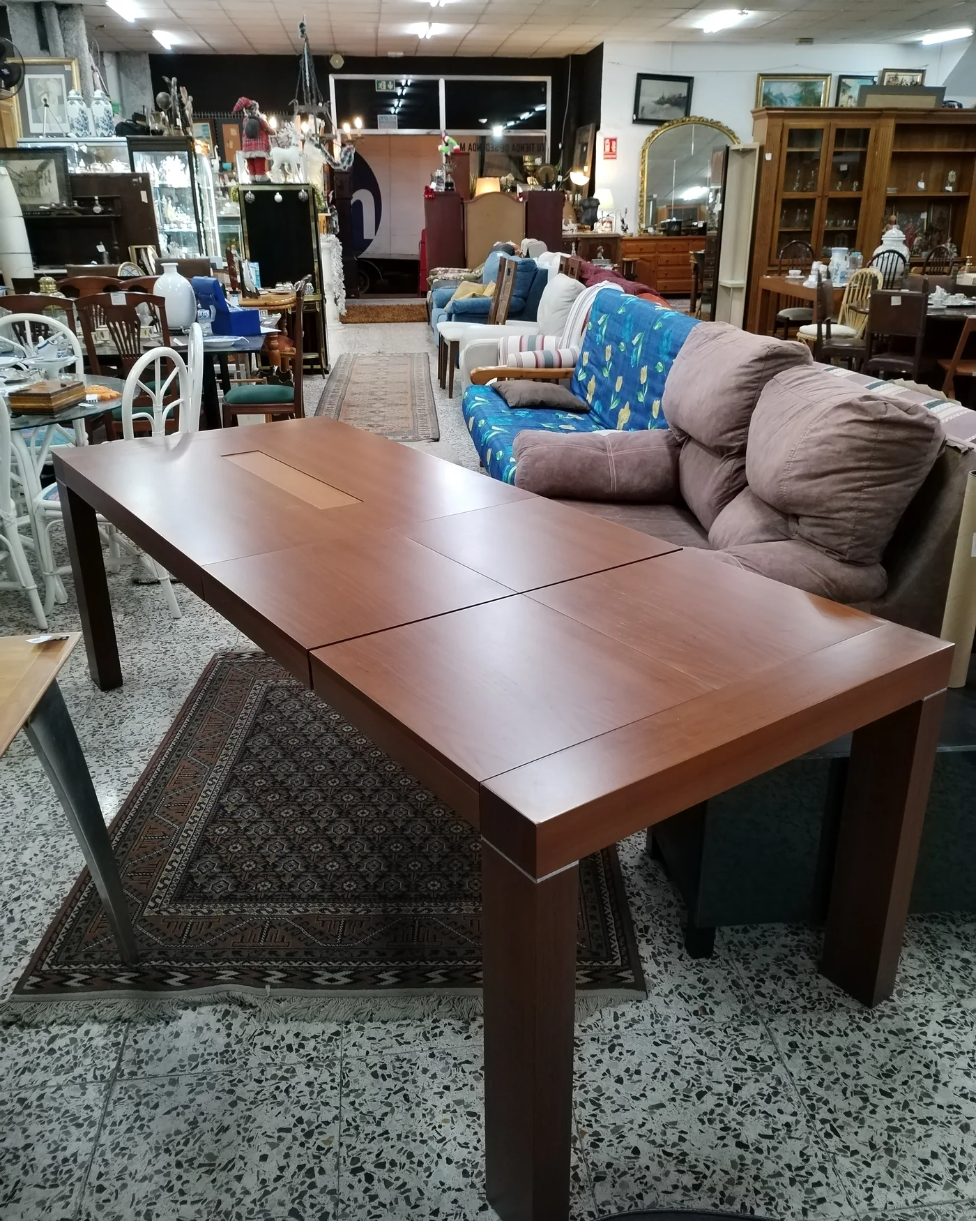 Mesa de comedor extensible de madera de nogal - imagen 8
