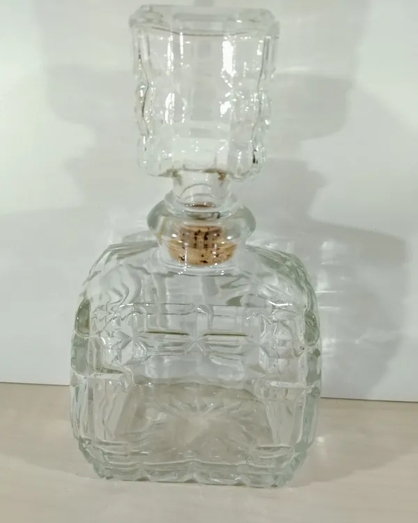 Decantador de cristal tallado