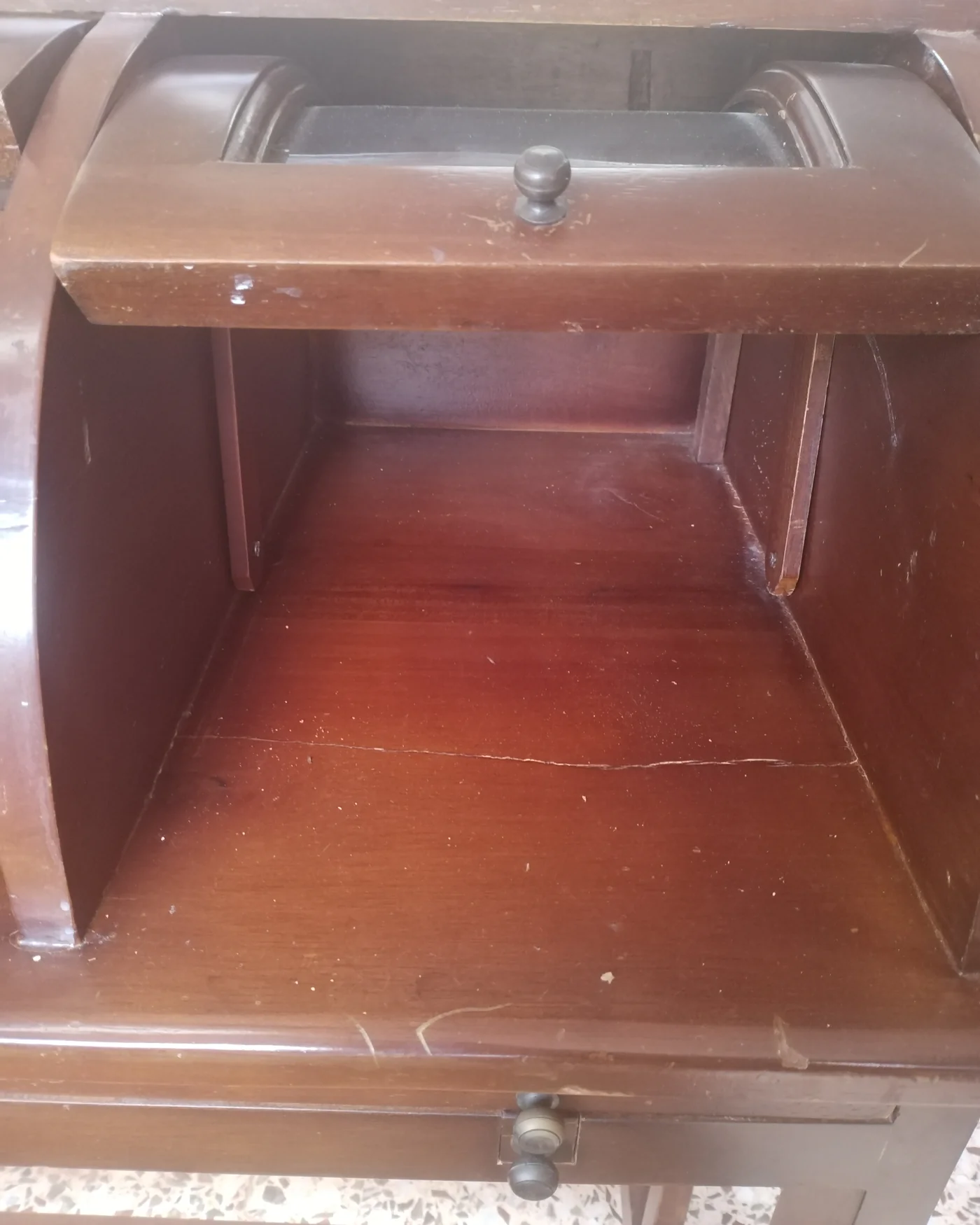Buro antiguo de madera con tapa enrollable - imagen 3
