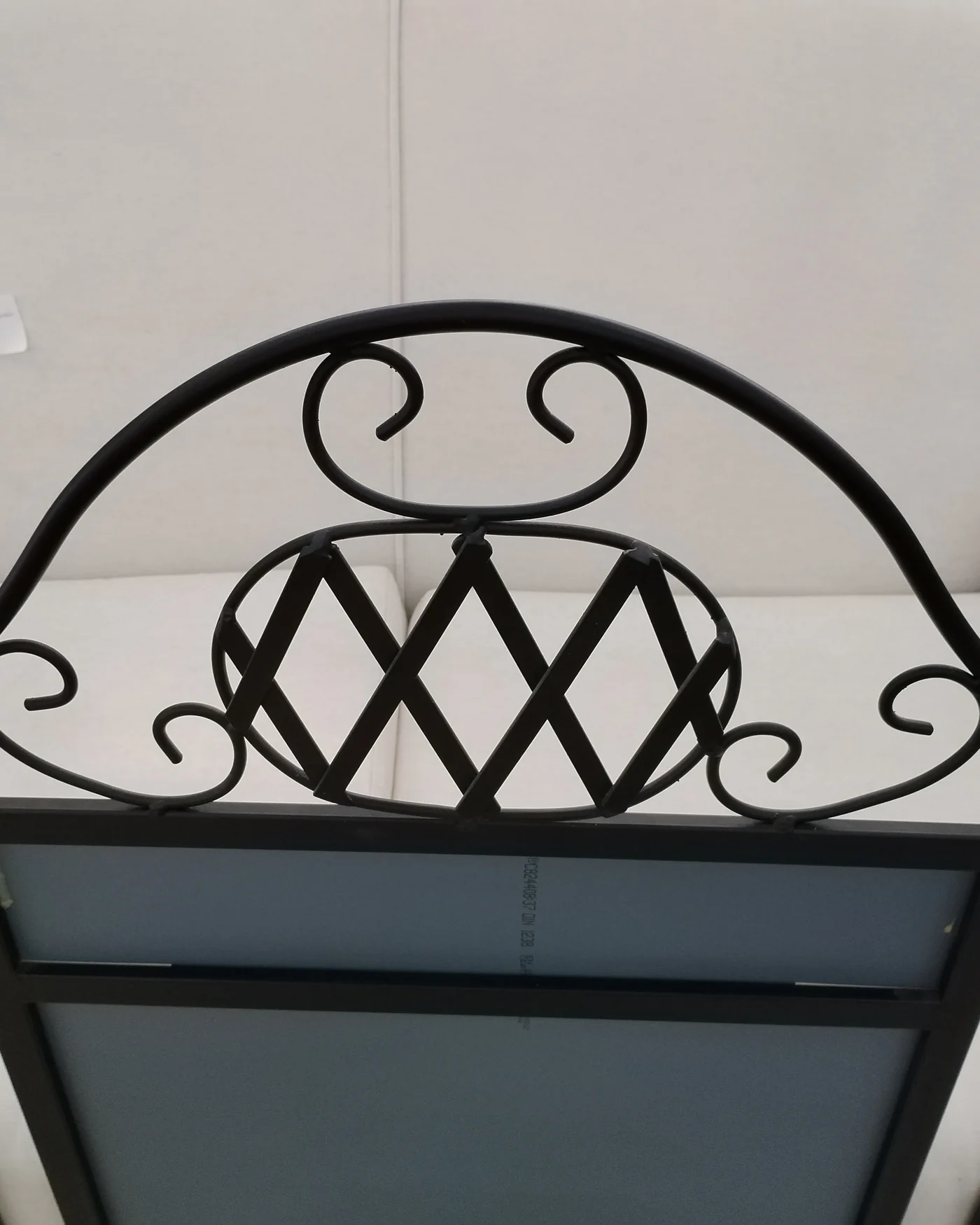 Espejo de forja clásico con diseño decorativo - imagen 4