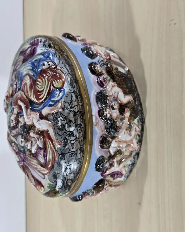 Caja de Porcelana Capodimonte S.XIX
