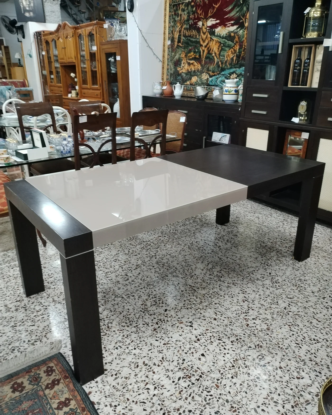 Mesa de comedor extensible en madera y cristal - imagen 4
