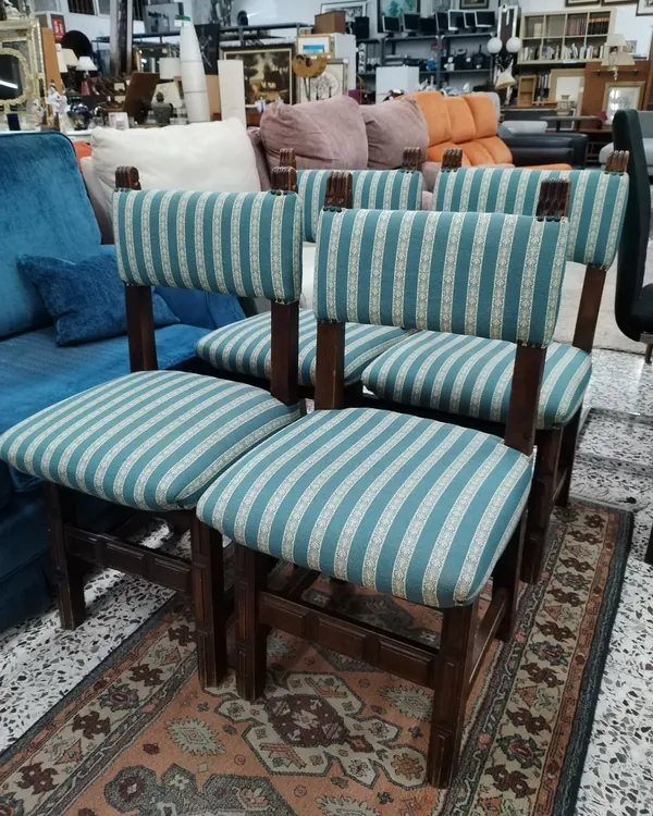 Conjunto de 4 sillas de comedor vintage en madera y tela