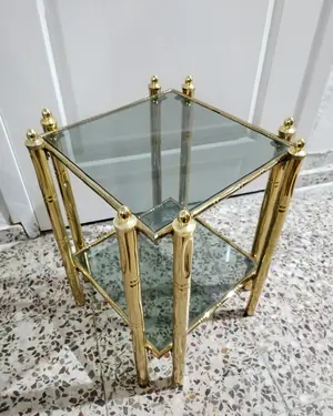 Mesa Auxiliar de Estilo Hollywood Regency - miniatura 3
