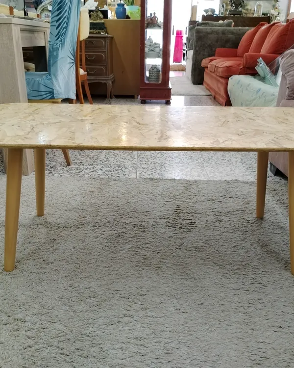 MESA DE CENTRO CON TABLERO OSB