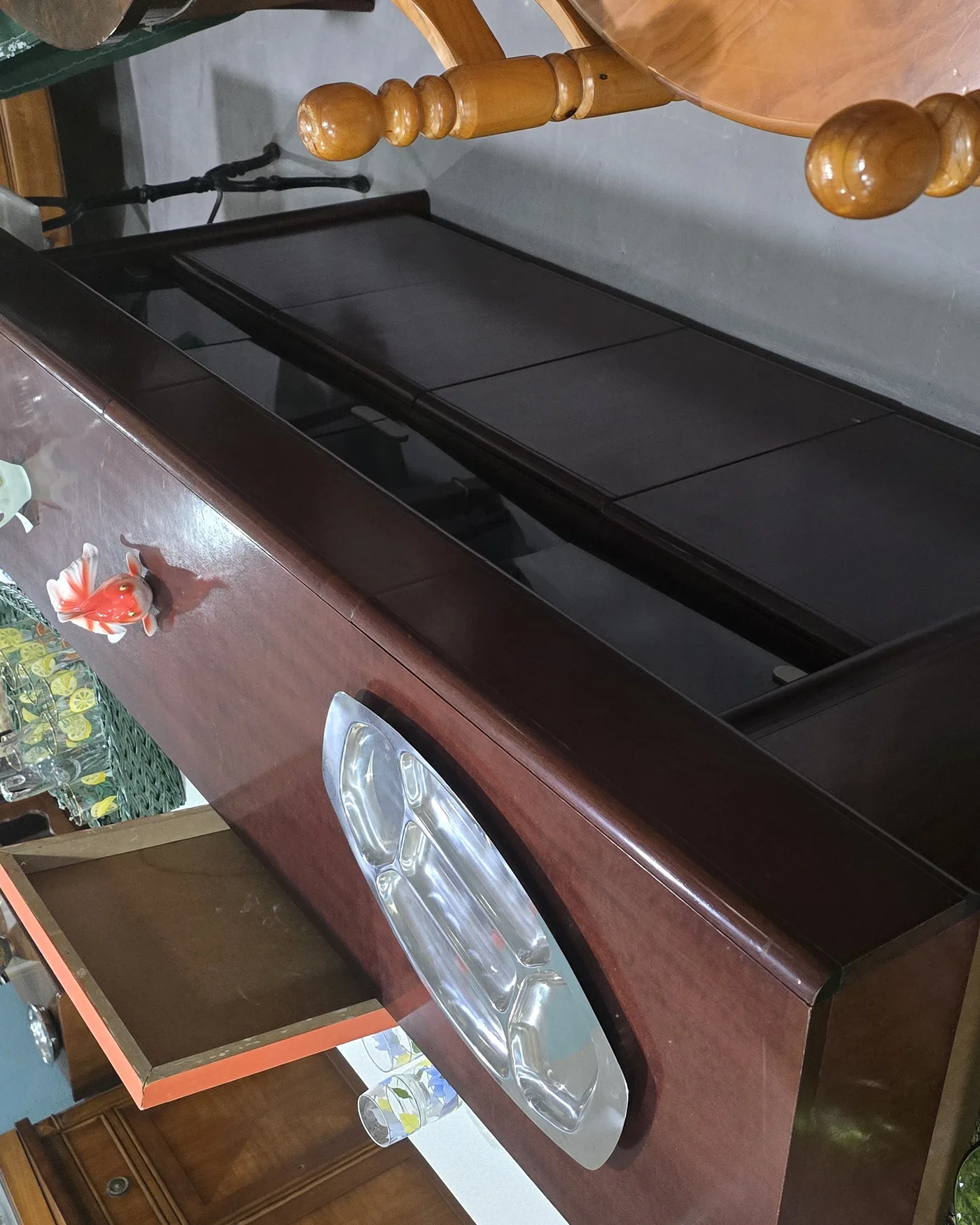 Mueble bar estilo art deco en madera lacada - imagen 1