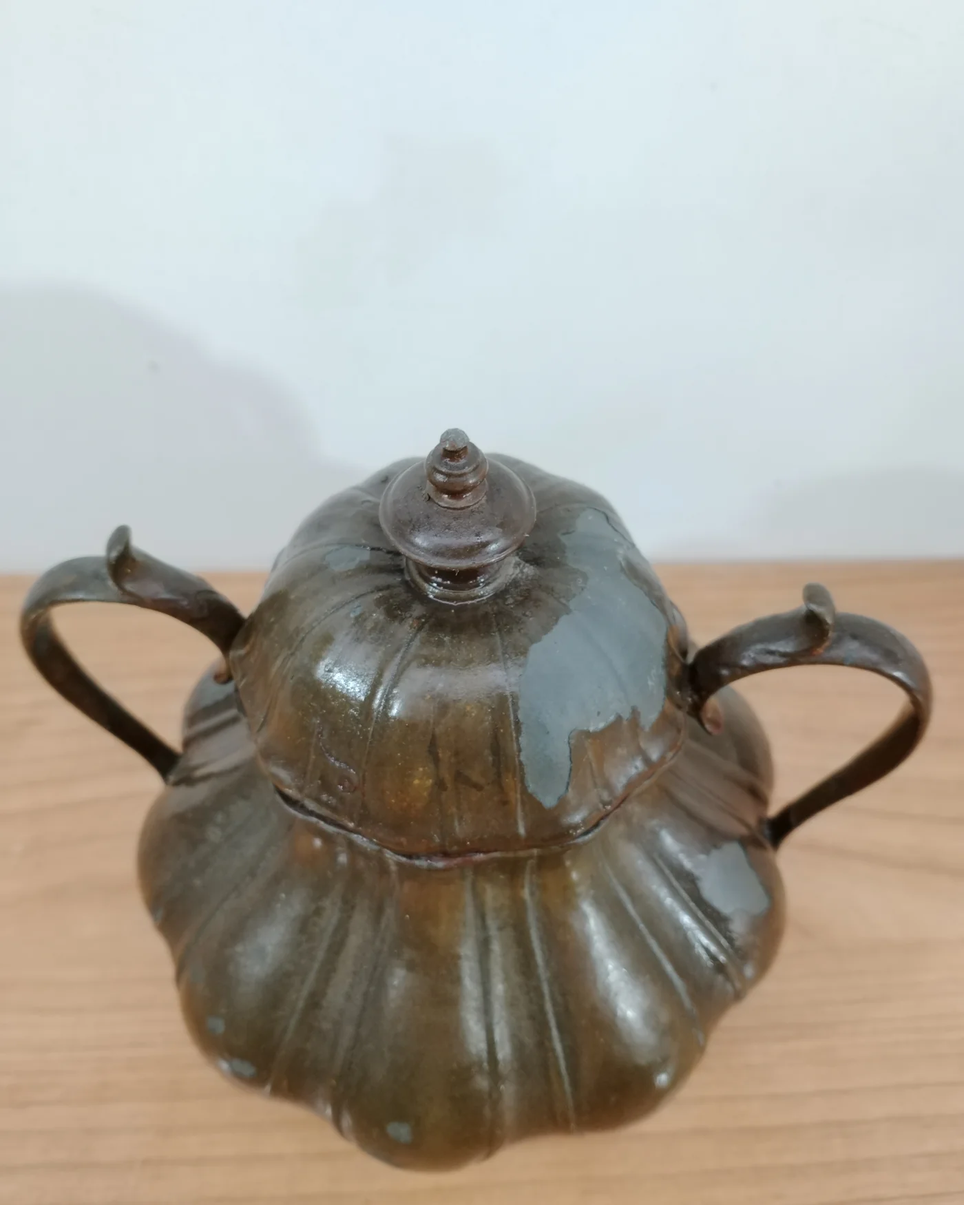 Jarrón urna vintage de cerámica con asas y tapa - imagen 2
