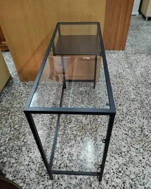 Escritorio Vittsjo de Ikea con cristal y estructura metálica - miniatura 3