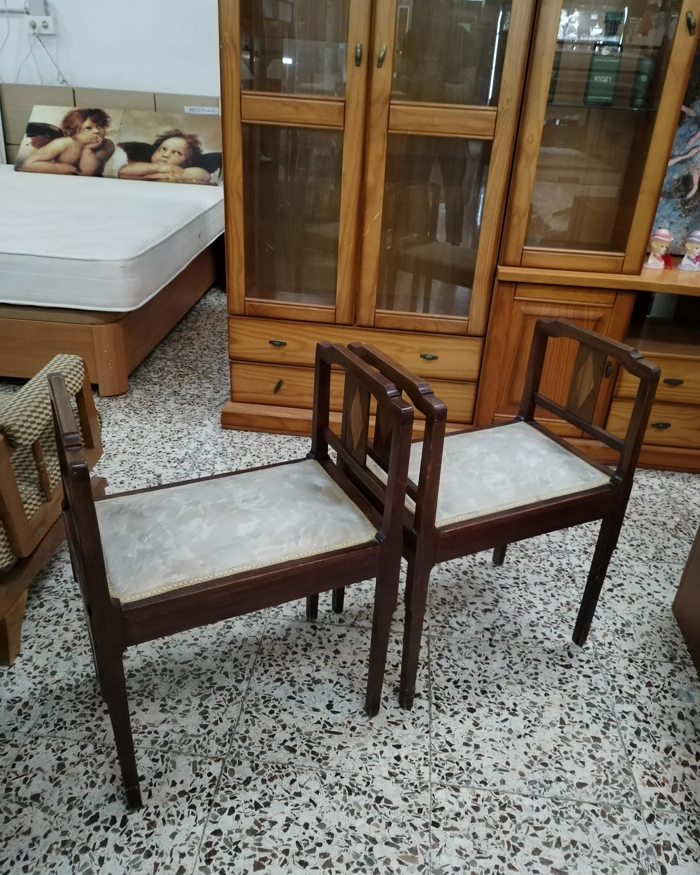 Par de taburetes estilo victoriano - imagen 3