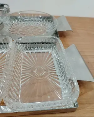 Set de bandejas de mesa con cristales tallados y base metálica - miniatura 2