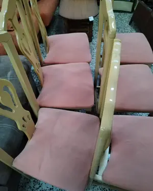 Juego de 6 sillas vintage de madera clara con cojines rosas - miniatura 3